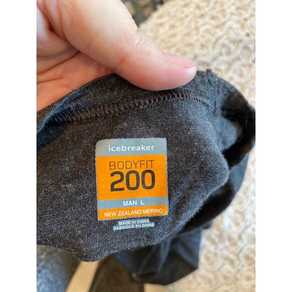 Icebreaker Bodyfit 200 New Zealand Merino L/S Baselayer  Top Brown Large *flaw - Picture 4 of 4